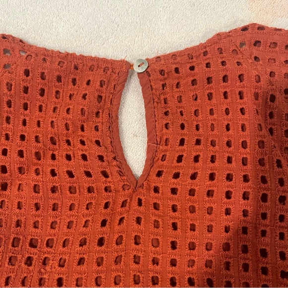 Women’s Terracotta Tiered Peplum Eyelet Top - Picture 5 of 6